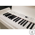 Цифрове піаніно KORG LP-380 WH