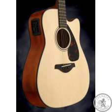 Электро-акустическая гитара YAMAHA FGX800C (NT) Электро-акустическая гитара YAMAHA FGX800C (NT)