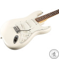 Электрогитара FENDER STANDARD STRATOCASTER MN ARCTIC WHITE