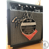 Комбопідсилювач для електрогітари Fender FRONTMAN 10G 